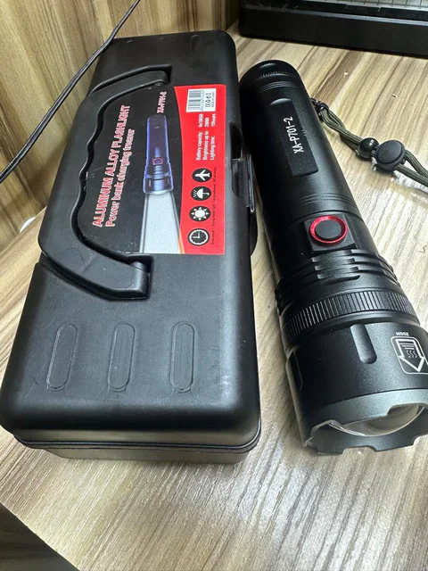 Lampe torche rechargeable en alliage d'aluminium XA-B707
