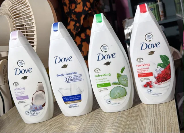 Shower gel Dove varieties relaxing, nourishing, refreshing and revitalizing