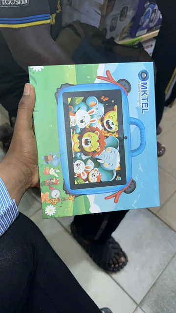 Tablette enfant MKtel avec coque de protection