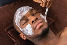 Masque facial de soin pour homme chez confidence barber club