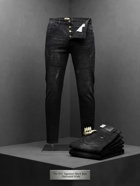 Chemise blanche homme élégante et pantalon jean noir