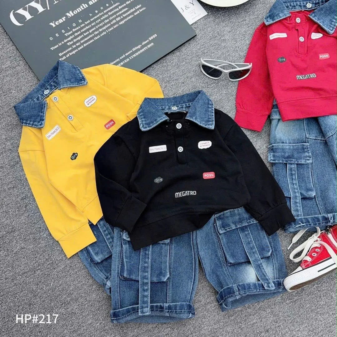 Ensemble vêtements enfant avec hauts colorés et shorts en jean
