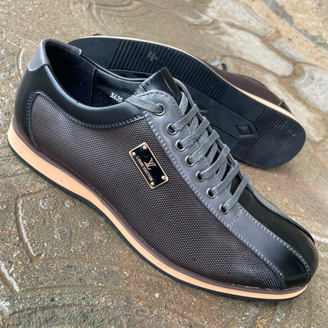 Chaussures Louis Vuitton homme blanches et noires